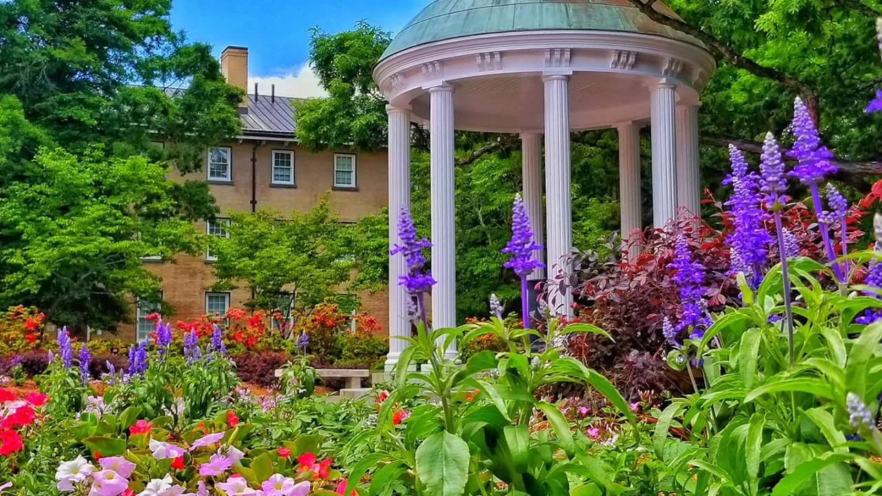 UNC Chapel Hill   Old Well with flowers
