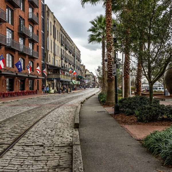 The Distance From Atlanta to Savannah [and How to Get There]